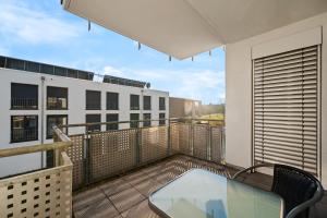 RANGE - 2 Apartments - Küche - WLAN - Netflix - Balkon - 1-6 Personen