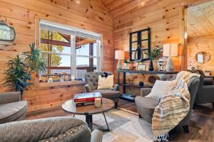 Great Smoky Haven by Ghosal Luxury Lodging