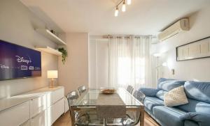 Spacious 2 bedroom apt in the heart of Triana