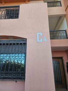 Appartement calme avec piscine et parking