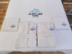 Alpin Art Studio in Hotel Iceberg - Free Pool, Sauna and Fitness