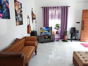 Biyagama Highway view Luxury House