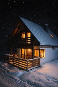 BIESZCZADZKI RAJ nad samym jeziorem, wysoki standard, cisza i spokój Sauna na obiekcie