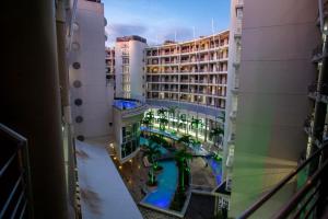 Luxury stay at The Sails