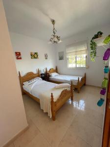Villa FAMARA CASA EN MALAGA CERCA DE PLAYA Y AEROPUERTO HASTA 10 PERSONAS CON PISCINA PRIVADA