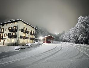 Cervinia House - Alpine Apartments & Chalet