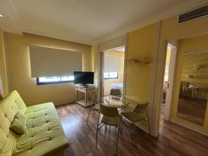 Hotel Univer Pamplona Jardins ótima localização 1807