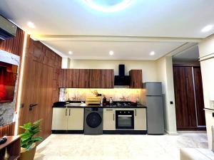 Central Victor Hugo Studio near Gueliz Wi-Fi