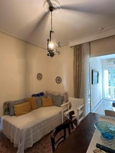The Nest in Mandra