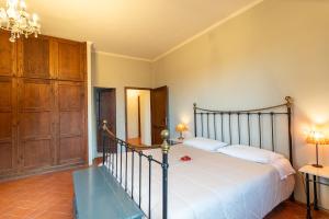 Villa W Infinty Pool Villa in the Heart of Chianti