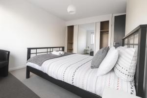 3 Bedroom Cozy House-Short and Long Stay