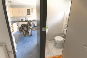 3 Bedroom Cozy House-Short and Long Stay