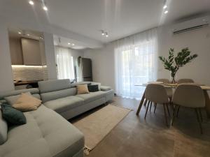 Feel like home 2