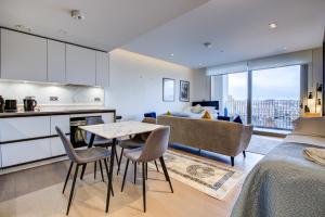 Oxford Street Boulevard Residence