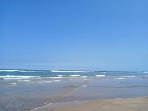 Cozy Modern Studio Near Zenâta Beach