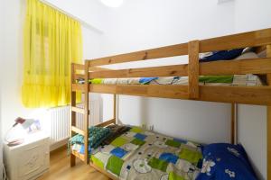 Urban Retreat - 2BR Flat Steps from Old Town