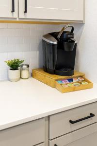 Cozy & Chic - Worker Friendly