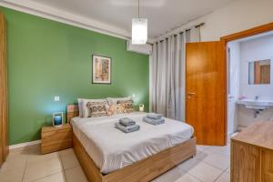 Spacious 2 bedroom apartment in Spinola Bay CGRE1