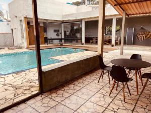 Chácara Com Piscina e Vista das Montanhas