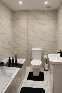 La Rose Serenity Residence Elegant Rooms