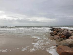 Cozy Cottage Retreat in Blavand-By Traum