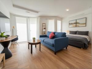 Glamorous KTown Boutique Residences with Rooftop view