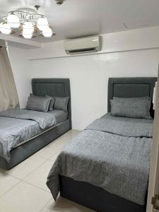 Shell Residence 2 bedroom by Kathy