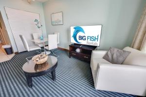 Amazing Top Floor Penthouse,One of the Best Views!