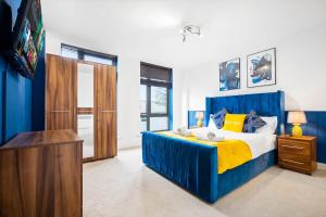 2 Bed Apt with Parking in Jewellery Quarter - 2 Double Beds - FREE SECURE PARKING - Near Broad St & Birmingham Centre - Smart TVs - Living Room & Full Kitchen - Hosted by MAEVELA Apartments