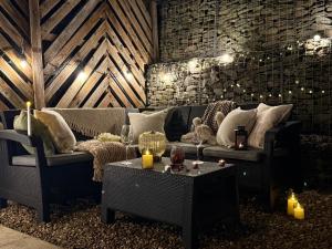 The Viva Apartments 2BD Luxe Garden