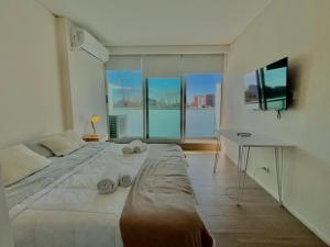 Con pileta cerca de river en las alturas