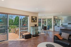 Isle of Views 2km to MONA