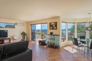 Isle of Views 2km to MONA