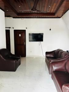 Silvas Residence