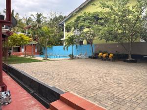 Difference Rajarata Hotel