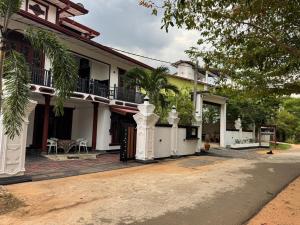 Difference Rajarata Hotel