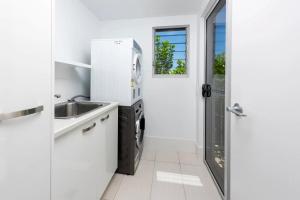 Lux Beach Front Apartment