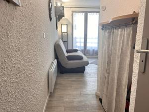 Studio cabine pour 3 personnes à Risoul 1850, proche commodités - FR-1-330-598