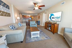 Newest Bahama Sands, Direct Oceanfront View, Pools