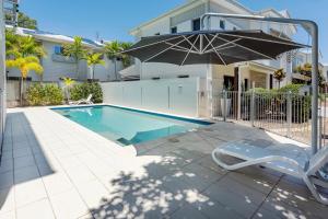 Lux Beach Front Apartment