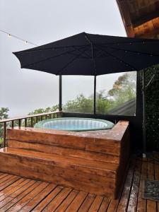 Mountain Retreat with Stunning view at Ubes House