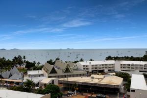 Ocean View 16A Studio Pool & Spa Wi-Fi