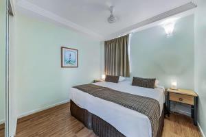 Marina views at Airlie 10F - 1 bedroom