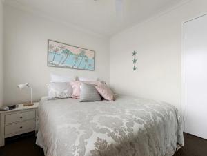 Relaxing Getaway Steps Beach with Pool