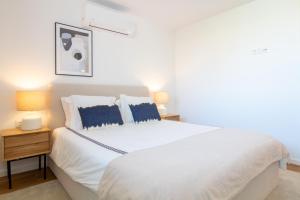 Stylish 2BR in Leça with AC by LovelyStay