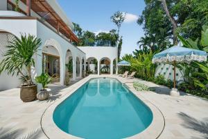 Little Castle 4BR Mediterranean Retreat in Canggu