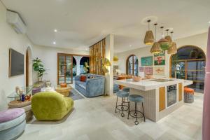 Little Castle 4BR Mediterranean Retreat in Canggu