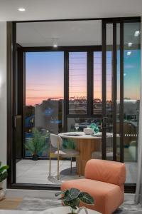 The Palais Peek Retreat at 333STK - A Modern 1 Bed 1 Bath Getaway