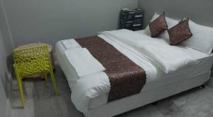 Hotel O Sai Dham Ayodhya