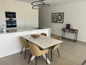 Luxury 2 bed apartment in Las Colinas